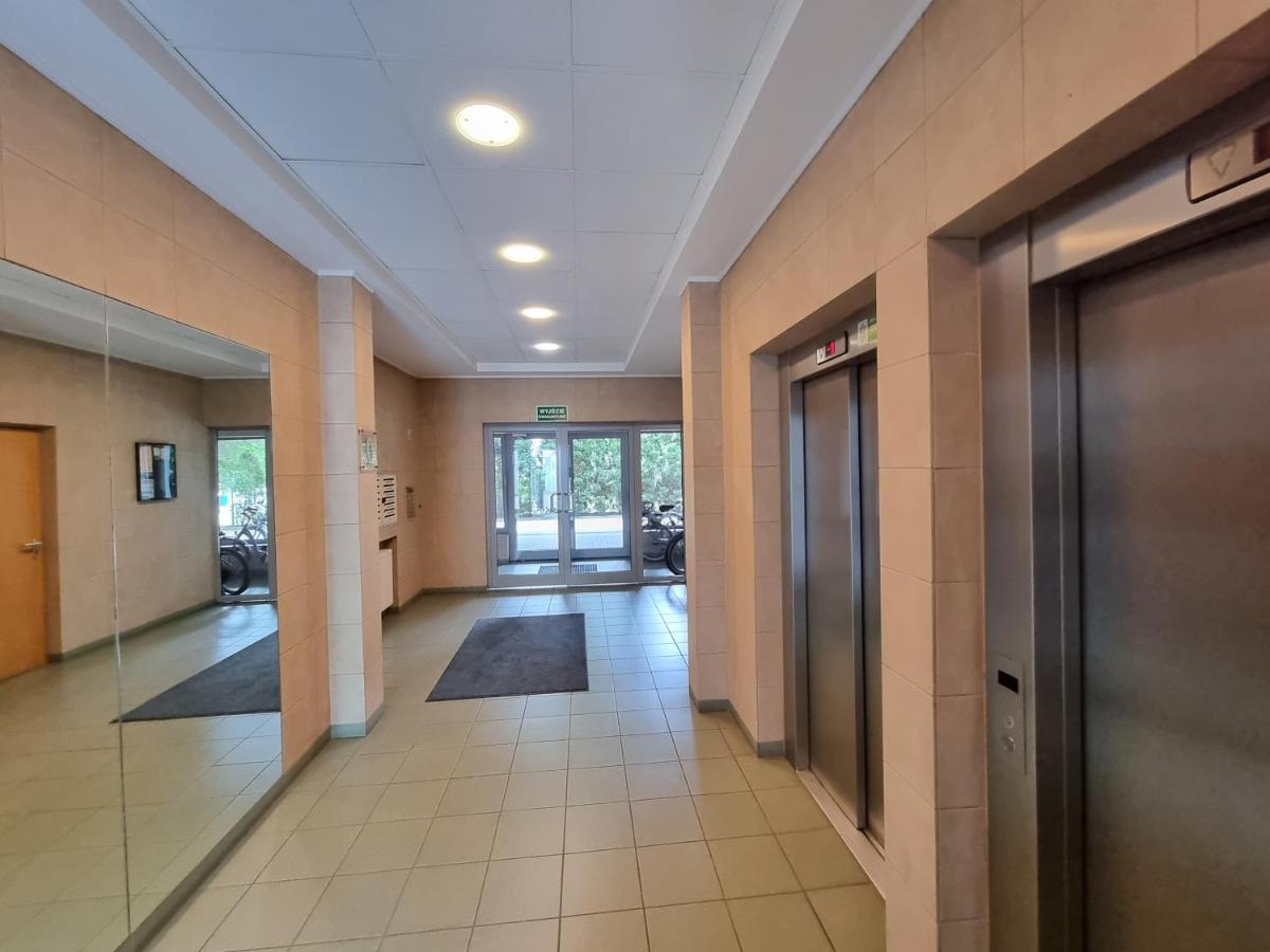 Saska Kepa Apartment Varsó Kültér fotó